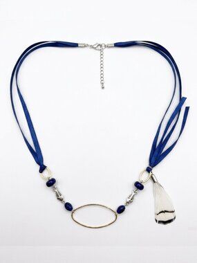 Creation - Short necklace - ruban feather & beads blue white